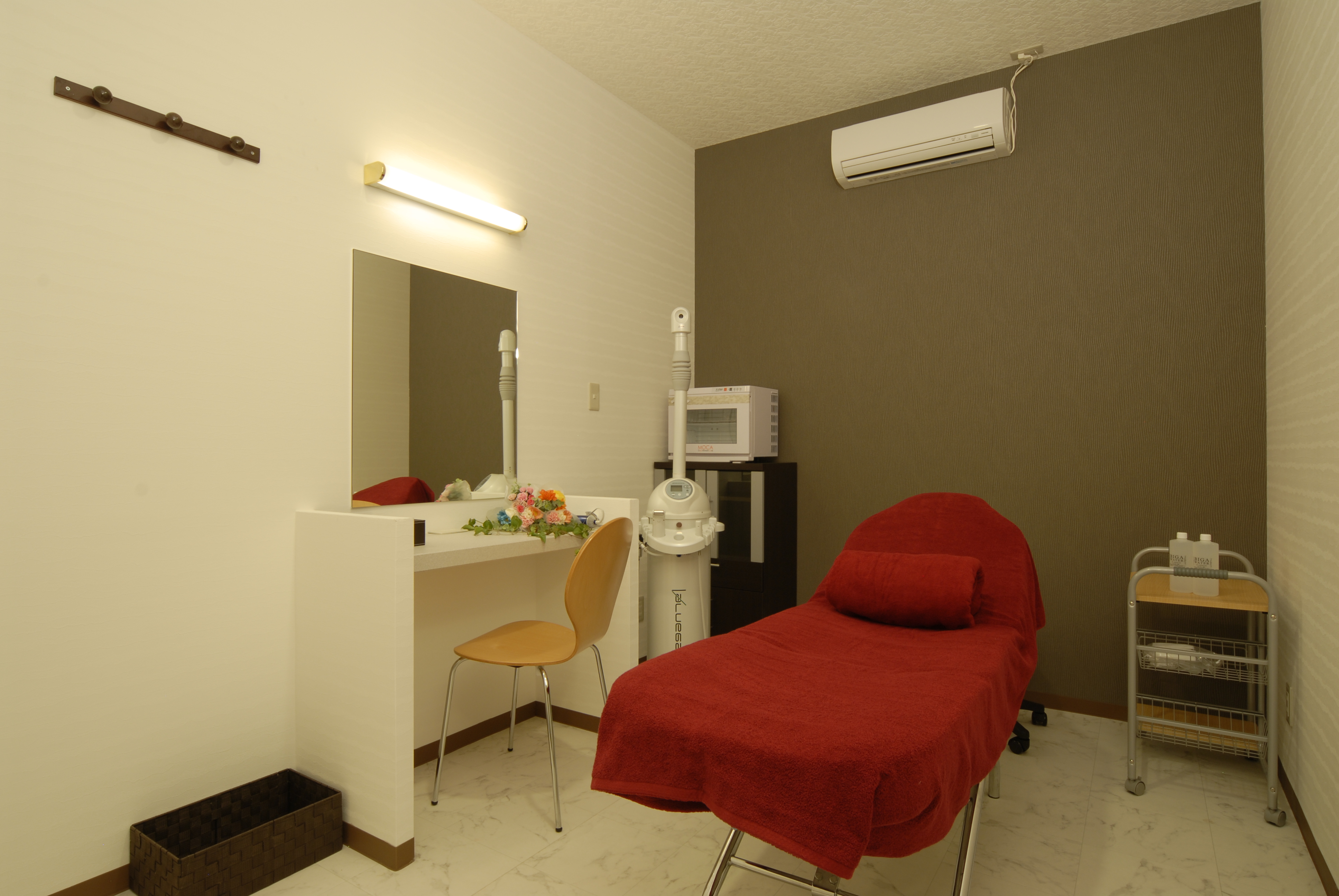 富山店_内観_施術ルーム