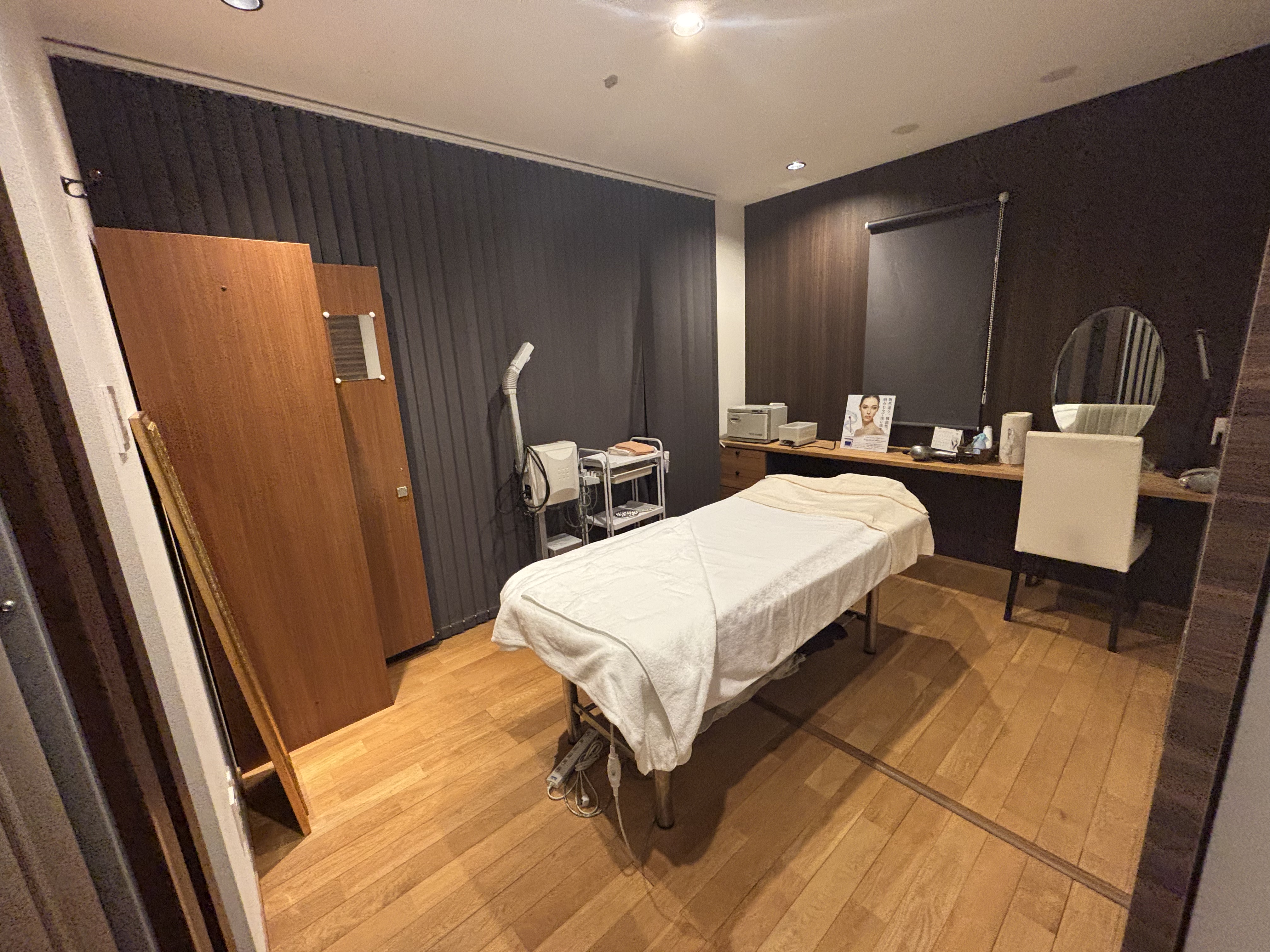 EA916B36-0496-46AE-93EA-B0E37A5FC0FF