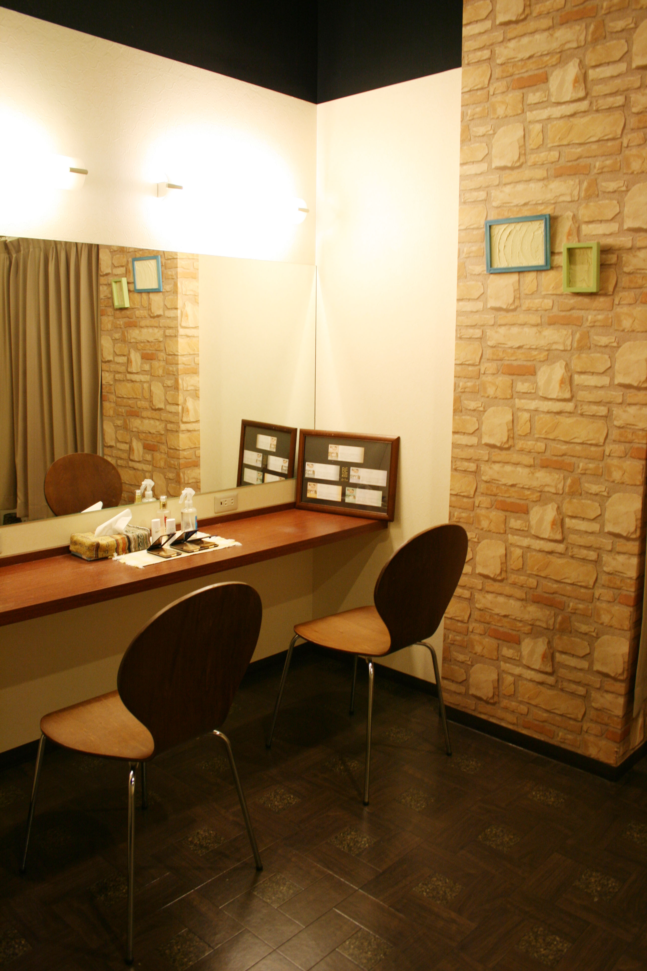 ドレッサールーム2